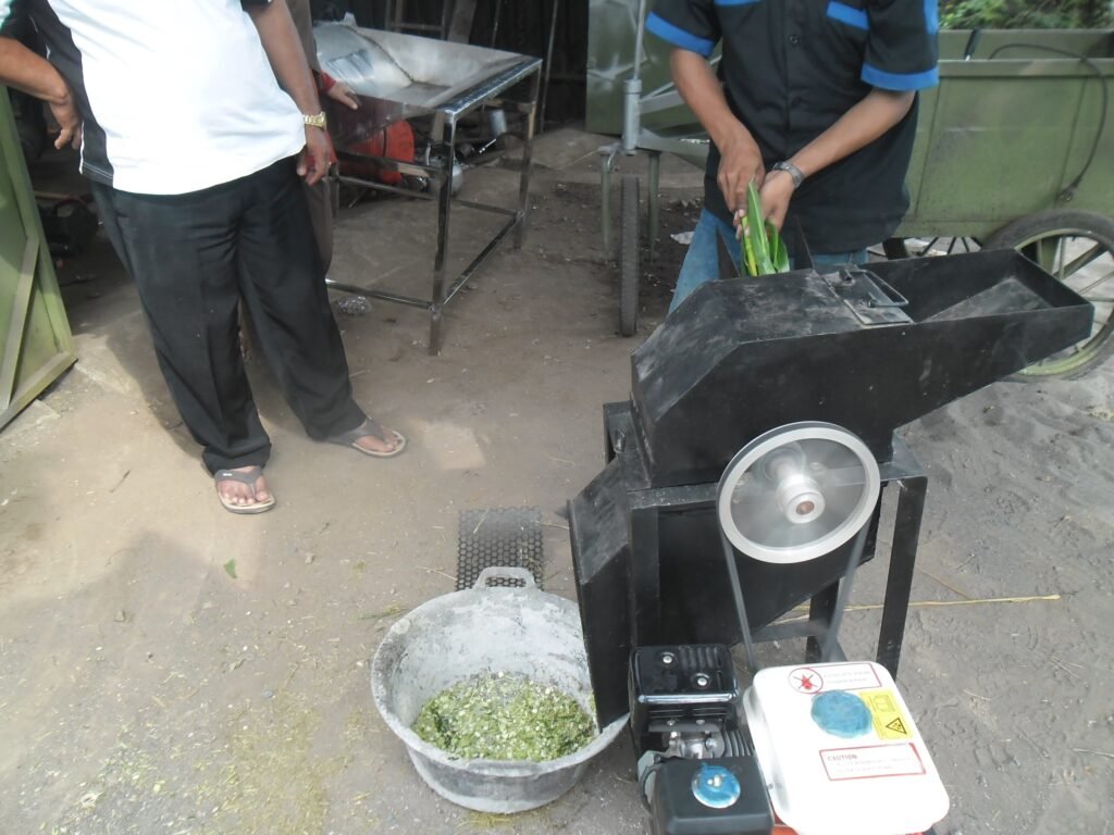 Mesin Pencacah Rumput Multifungsi Serbaguna 3